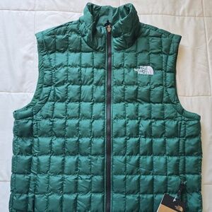 NWT Northface Vest